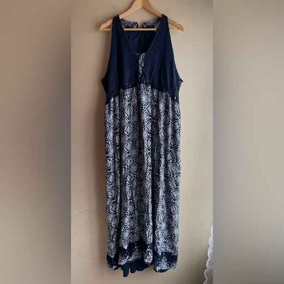Suzanne Betro Dresses & Skirts - Suzanne Betro Women Blue White Maxi Dress Sleeveless Size 3XL